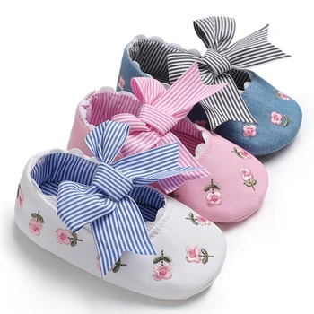 Toddler Yenidoğan Bebek Ayakkabı Kız Prenses Elbise Sevimli Çiçek İlmek Beşik Bebek Ayakkabı Moccasins