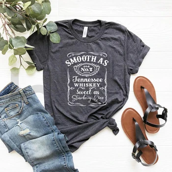 Pürüzsüz Olarak Tennessee Viski Tatlı Olarak Çilek Şarap T-Shirt Country Müzik Gömlek Ülke Kız Tee Viski Sevgilisi T Shirt